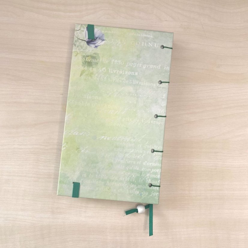 Tečkovaný cestovatelský zápisník Secret garden se sýkorkou