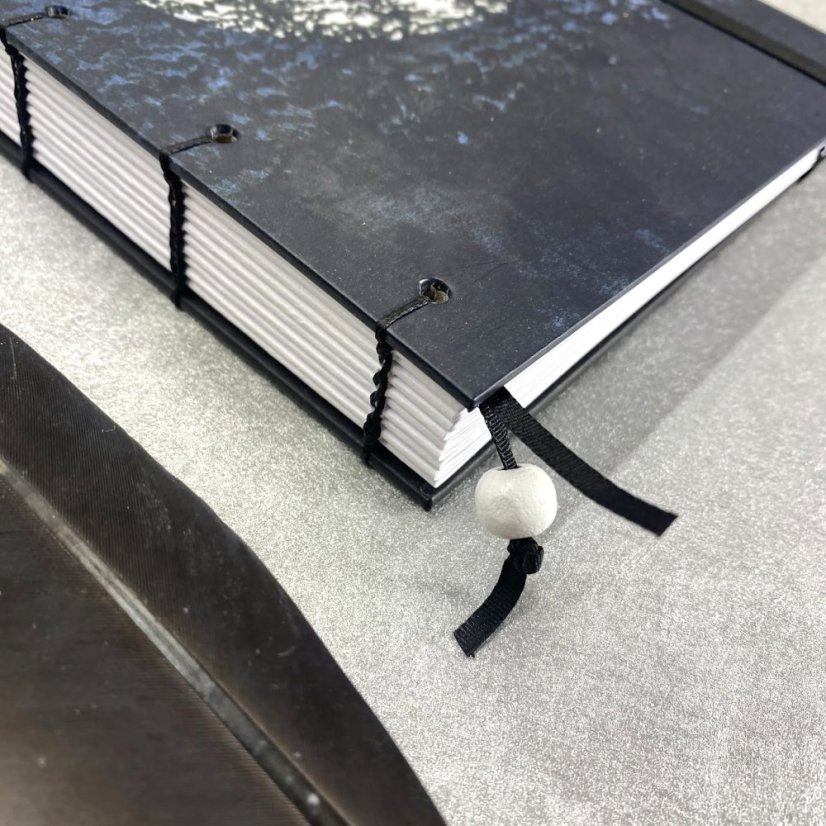 Tečkovaný zápisník s úplňkem A5