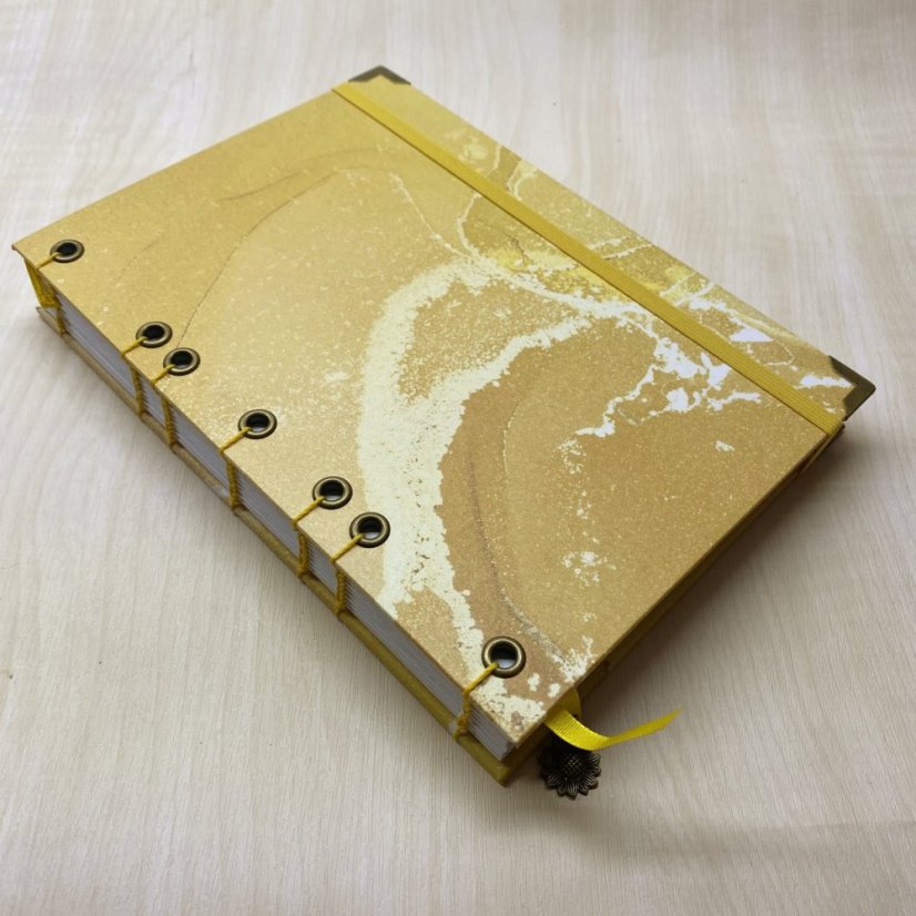 Tečkovaný zápisník Ink drops A5 No.13