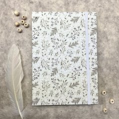 Tečkovaný zápisník s větvičkami