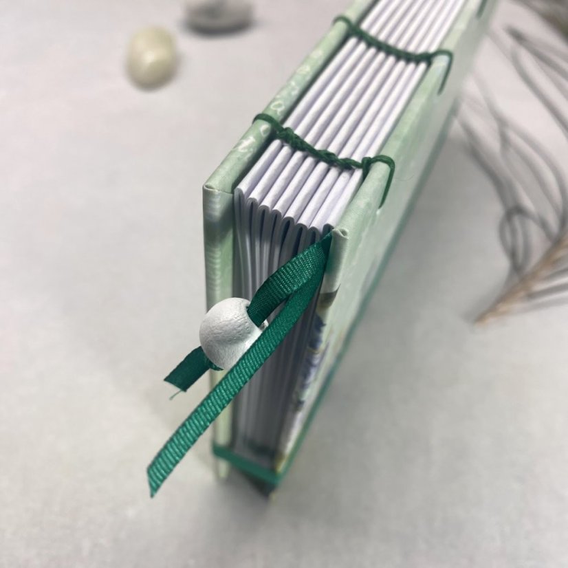 Tečkovaný cestovatelský zápisník Secret garden se sýkorkou