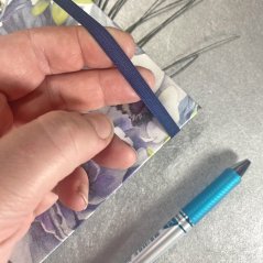 Tečkovaný zápisník Secret garden s květy