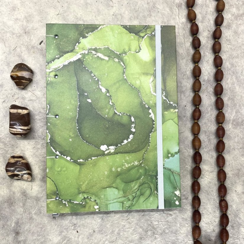 Tečkovaný zápisník A5 Green drops No.5