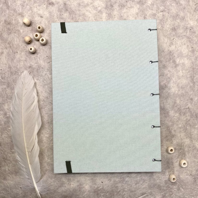 Tečkovaný zápisník se sněženkami