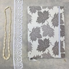 Tečkovaný zápisník s listy révy