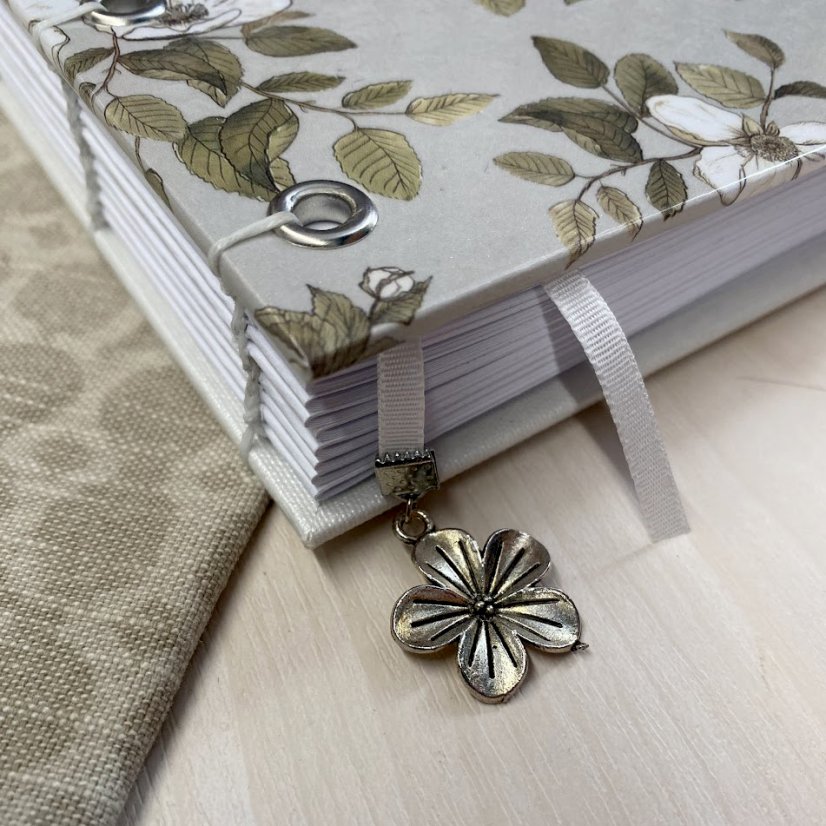 Tečkovaný zápisník Belle fleur No.7