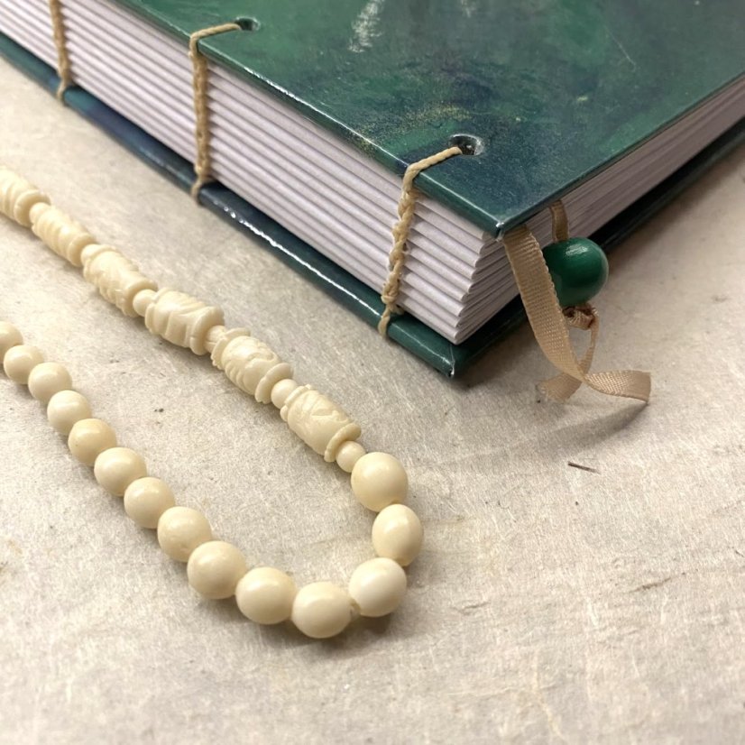 Tečkovaný zápisník Blue drops No.10