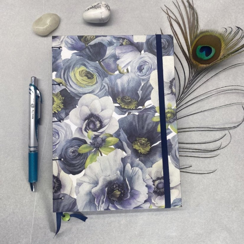 Tečkovaný zápisník Secret garden s květy