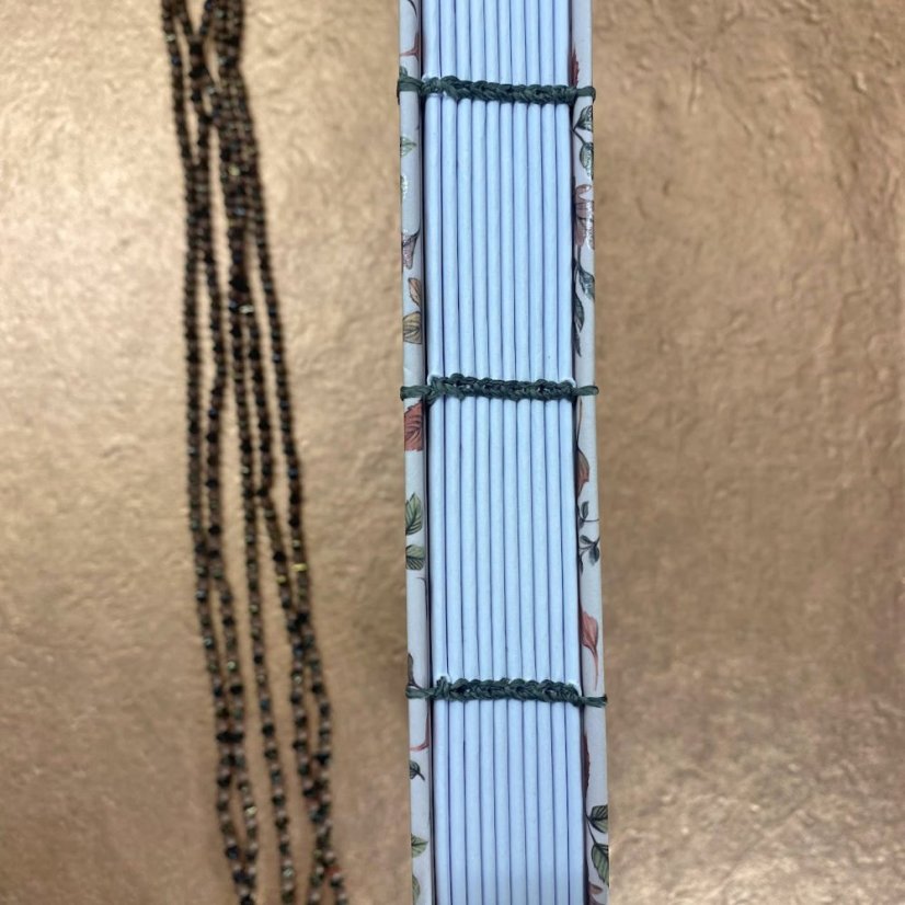 Tečkovaný zápisník Listí ve větru