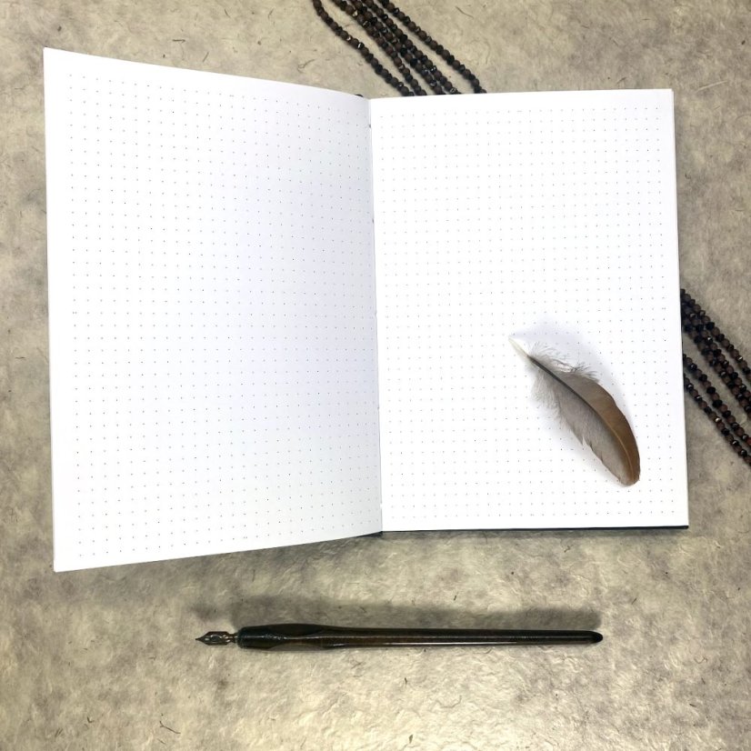 Tečkovaný zápisník Sova pálená v růžích