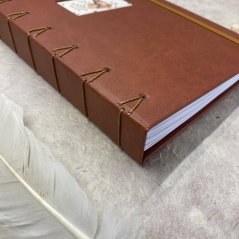 Tečkovaný zápisník s pevným hřbetem: Srneček v trávě