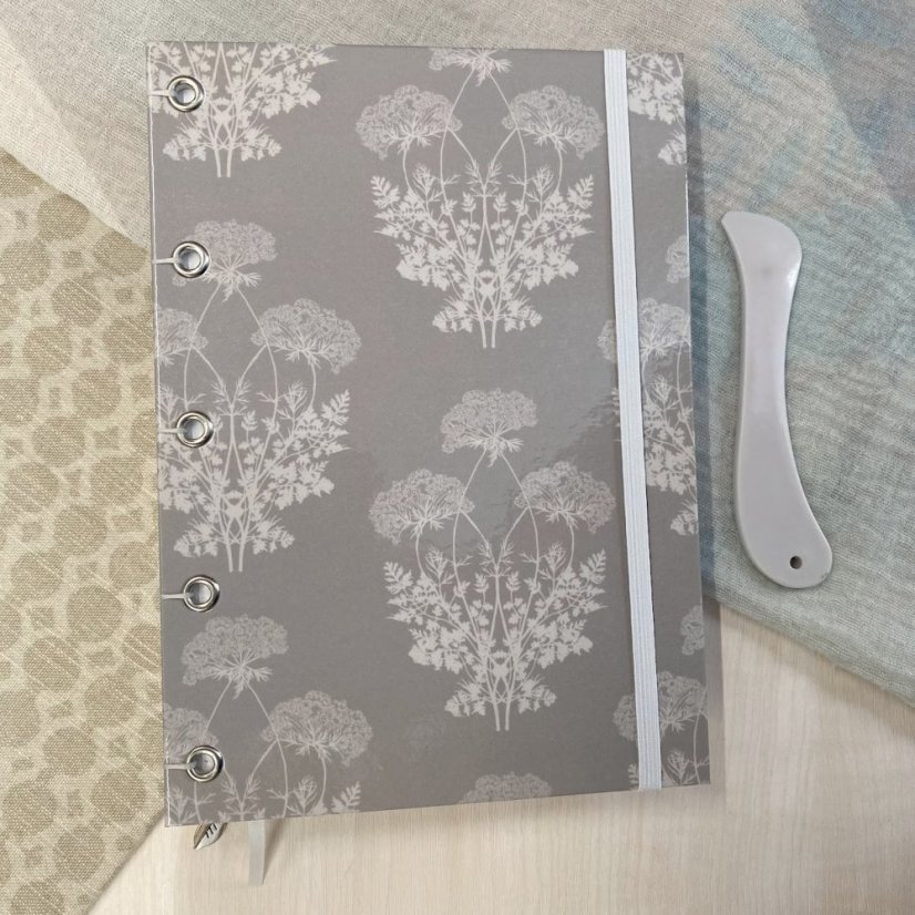 Tečkovaný zápisník Belle fleur No.6