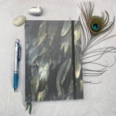 Tečkovaný zápisník Secret garden s peřím