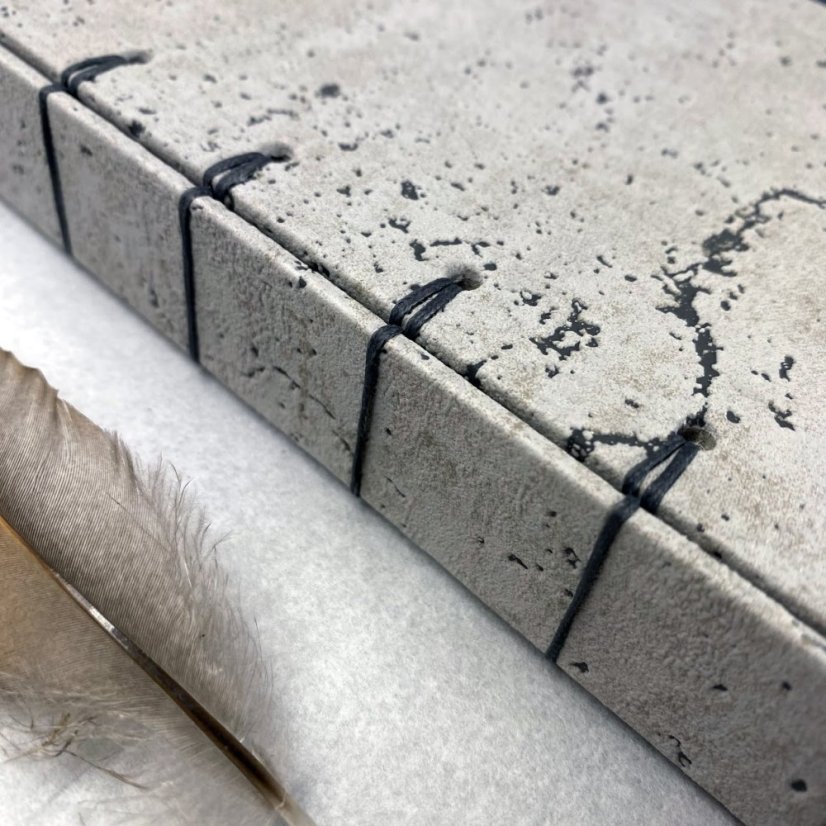 Tečkovaný zápisník beton vazba secret belgian