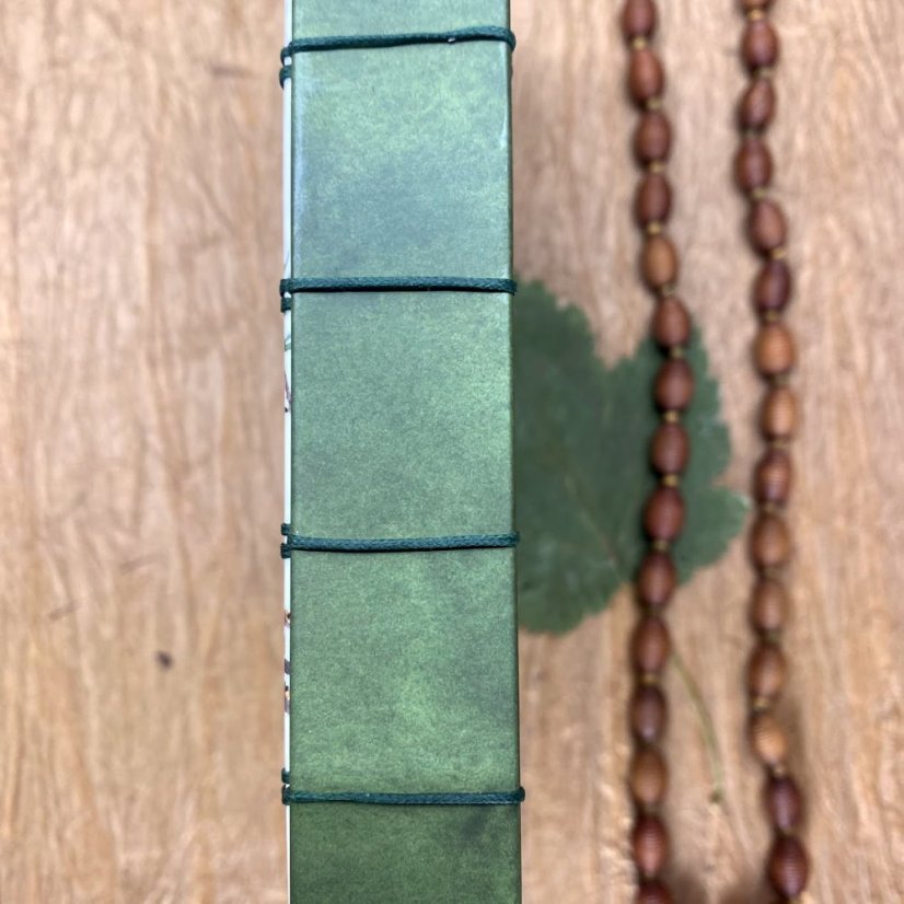 Tečkovaný zápisník Pod jezevčí skálou vazba secret belgian