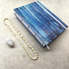 Tečkovaný zápisník Blue drops No.9