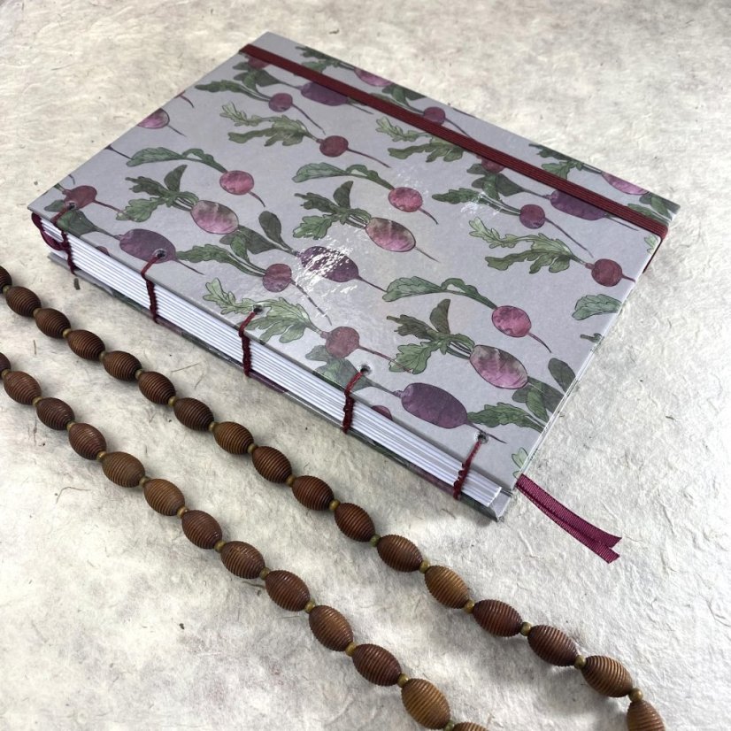 Tečkovaný zápisník Ředkvičky a ředkve