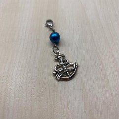 Přívěsek s kotvou