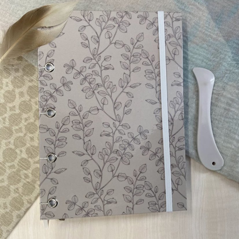 Tečkovaný zápisník Belle fleur No.8