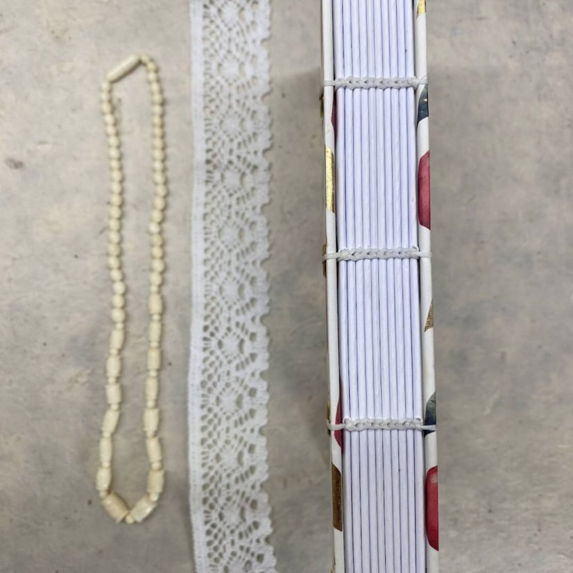 Tečkovaný zápisník s jablky a zlatými listy