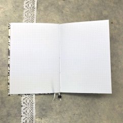 Tečkovaný zápisník červený tartan